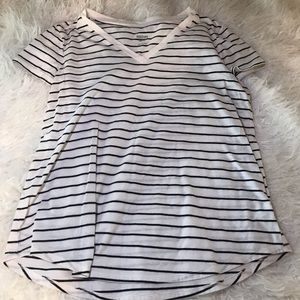 Target brand striped v neck size large